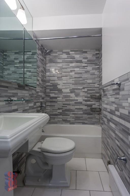 Photo - 213 E 26th St Unit 3C