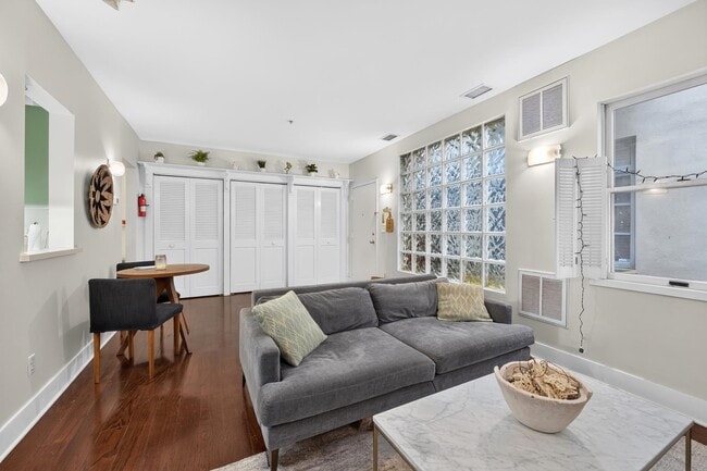 Photo - 219 Bloomfield St Unit B2