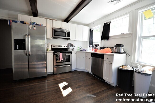 Photo - 74 Manet Rd Unit 2