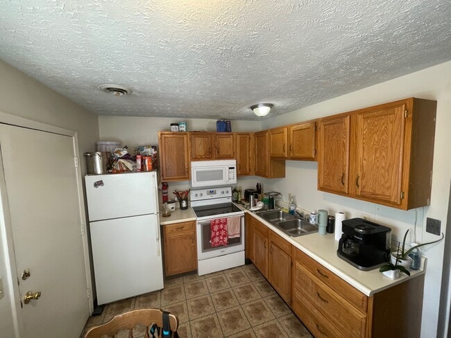 Cocina - 326D Cortland St