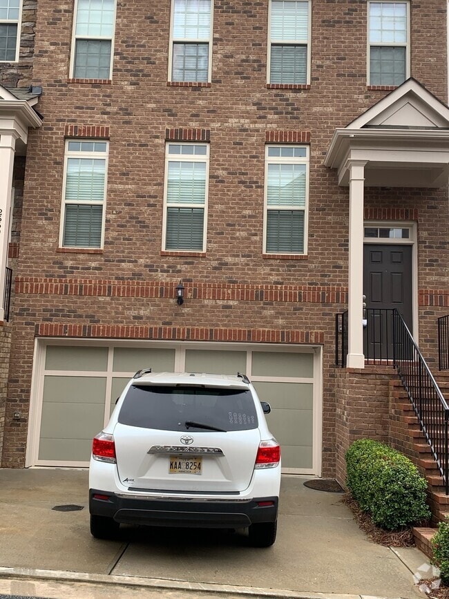 Building Photo - 2562 Sibley Dr Rental