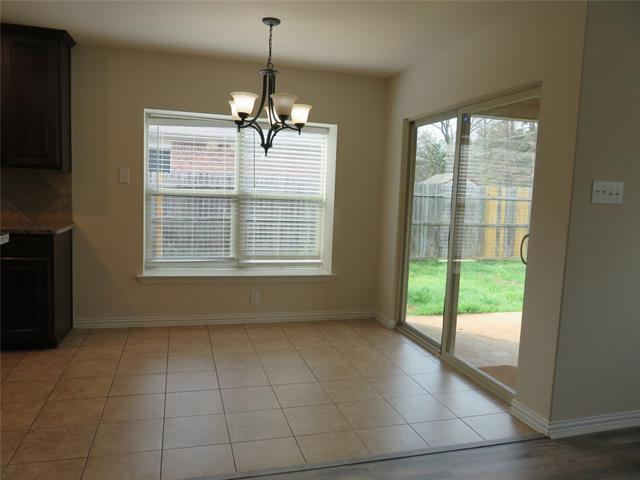 Photo - 1321 Crestview Dr