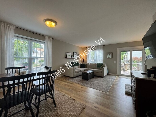 Photo - 301 Bridle Crest Square NE