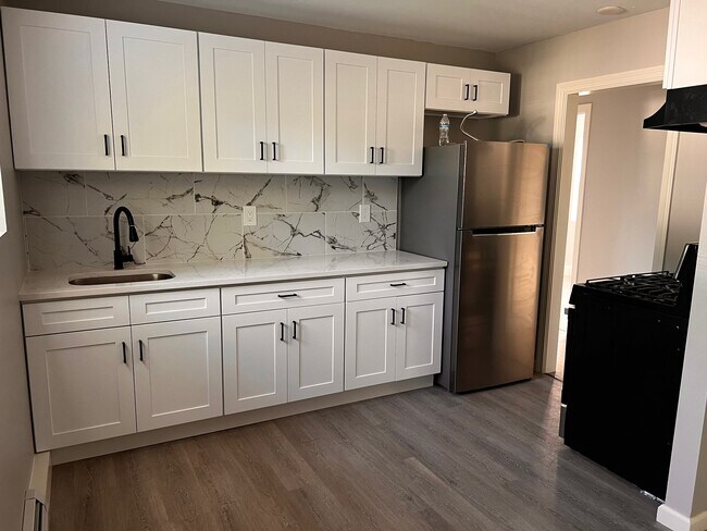 180 Earle St Unit A2