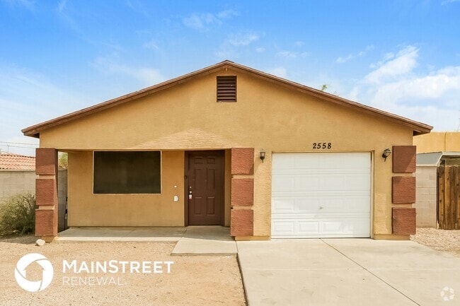 Building Photo - 2558 E Broadway Rd Rental
