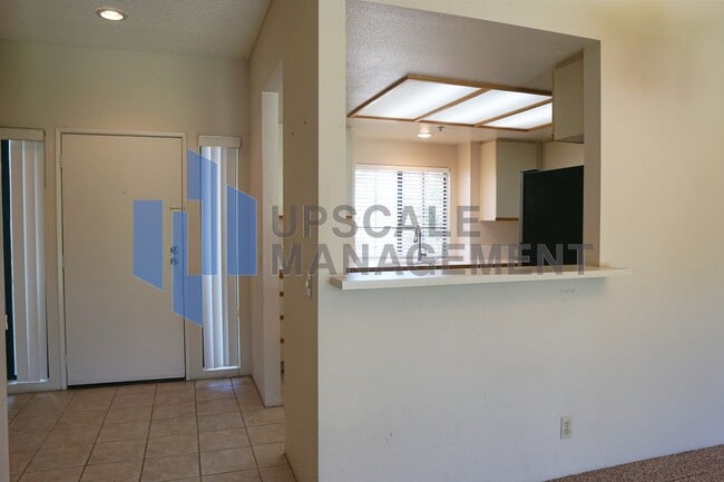 34003 Calle Mora