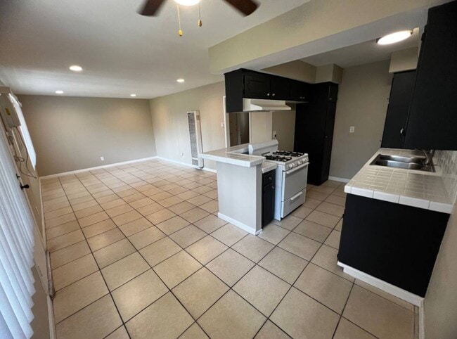 Photo - Curran Place Apartments