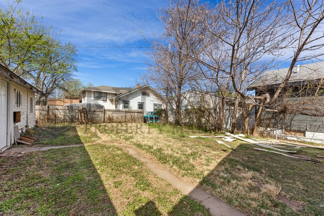 Photo - 1011 S Marys Dr