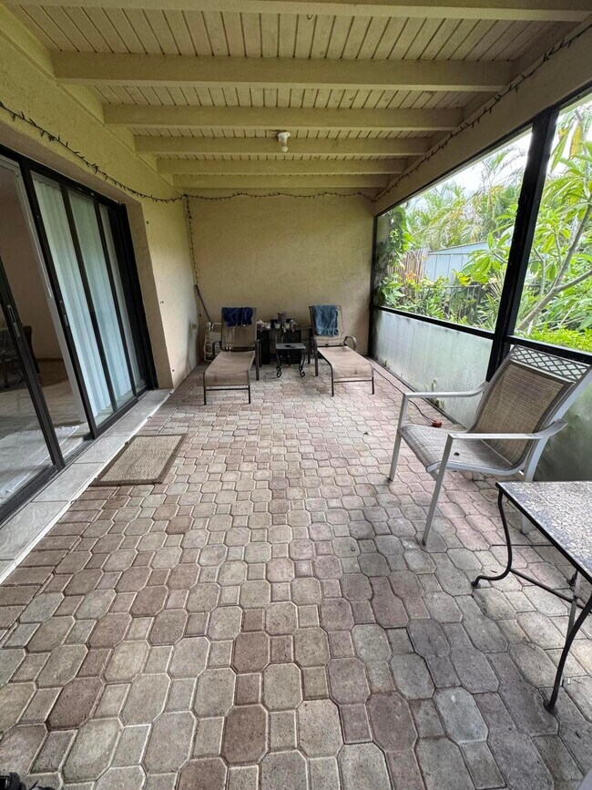 Photo - 11894 Suellen Cir