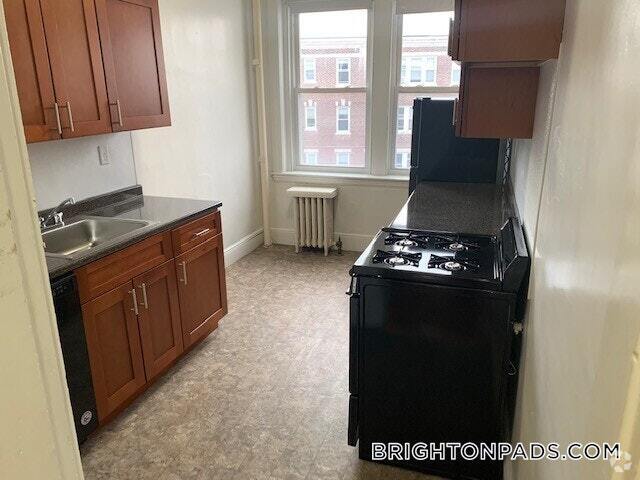Building Photo - 1800 Commonwealth Ave Unit 23 Rental