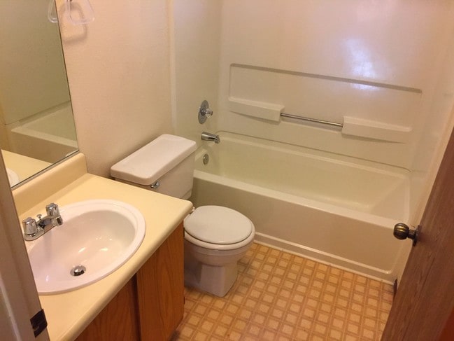 Photo - Olive Courts