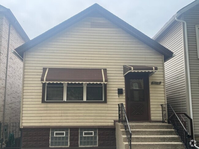 Building Photo - 3712 S Union Ave Rental