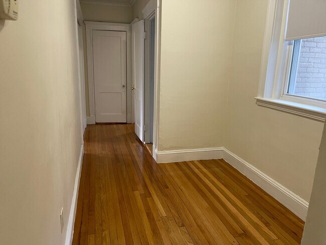 Photo - Fenway Split 2 bed, Close to Berklee and N...