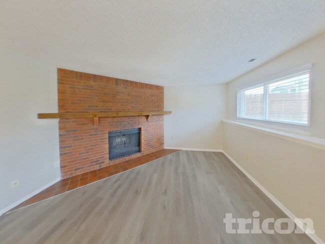 Photo - 6669 Gambol Quail Dr E