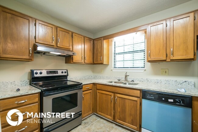 Photo - 281 Bakers Bridge Cir