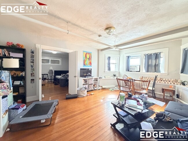 Photo - 1709 Commonwealth Ave Unidad 1