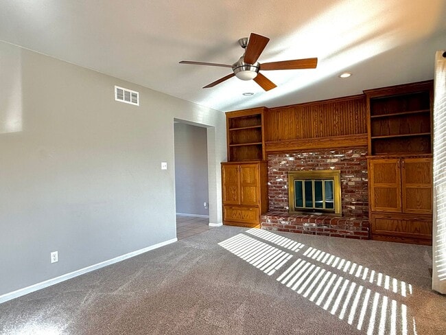 Photo - Update 3 bedroom, 2.5 bath in Washburn Rur...