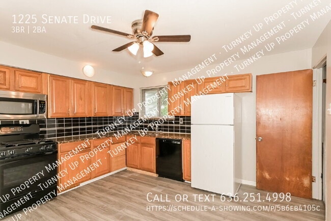 Photo - 1225 Senate Dr