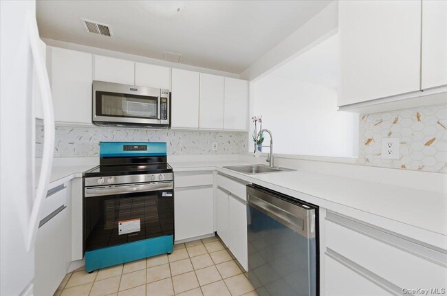 Photo - 100 W Broadway Unit 7C