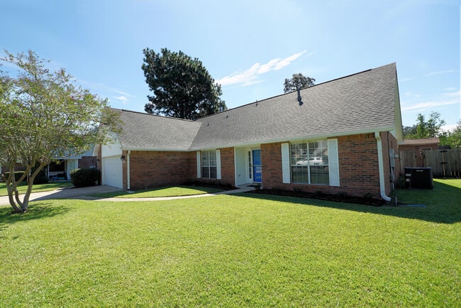 Photo - 4552 Knollwood Ln