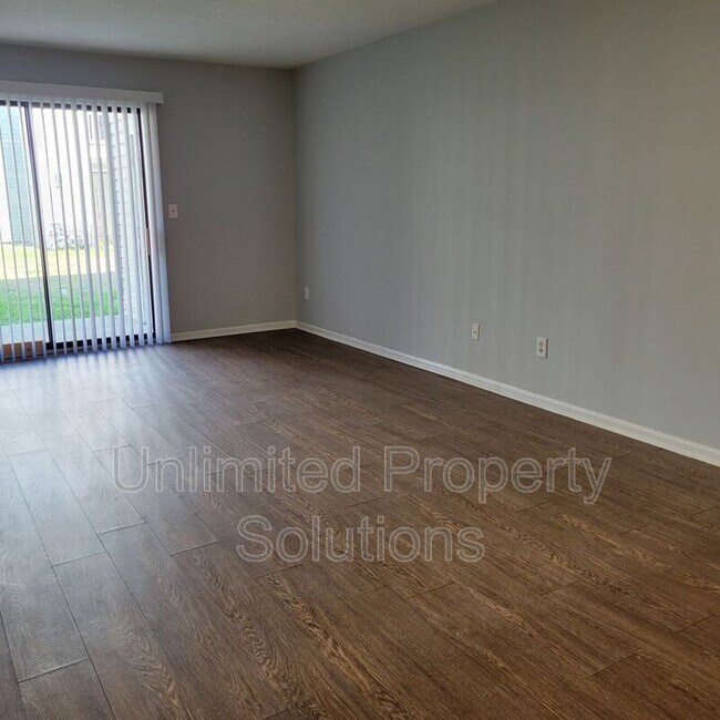 Photo - 209 Sunn Aire Ct