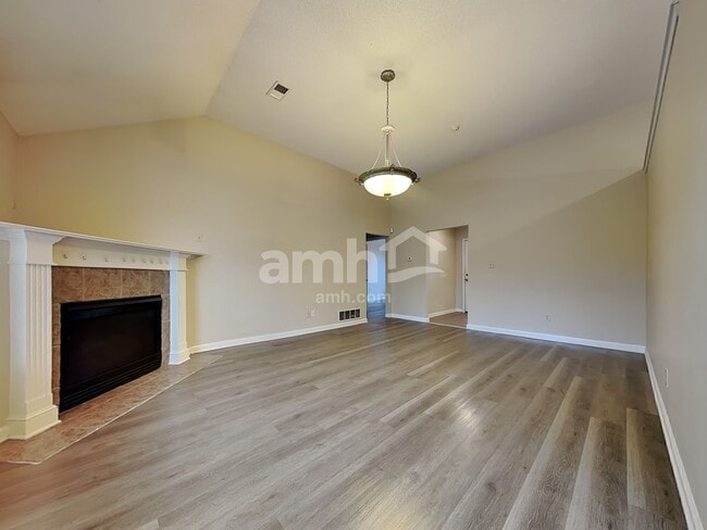 Photo - 6768 Cassidy Dr