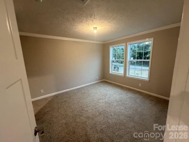 Photo - 85 Gravel Hill Ct