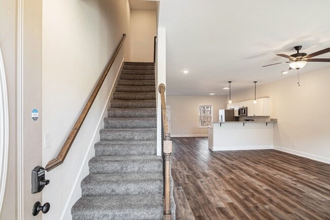 Photo - 550 Peachers Mill Rd