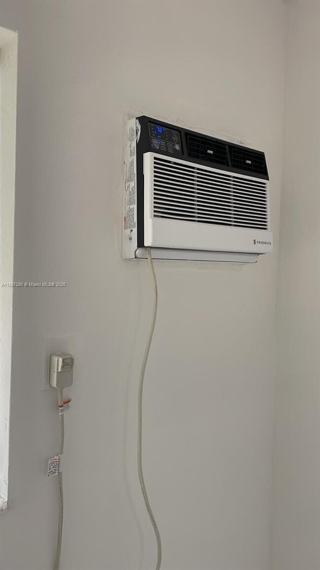 Photo - 12665 NE 16th Ave Unidad 32