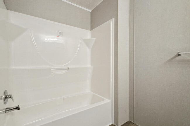 Photo - 5445 Hick's Corner St