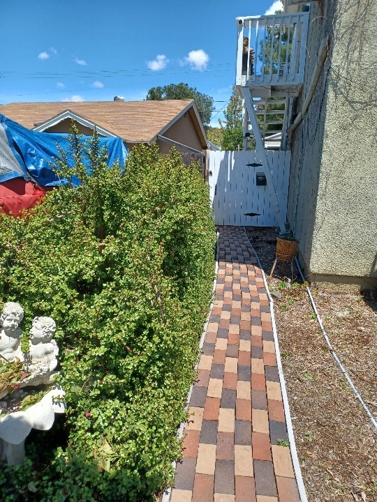 Photo - 876 Adele St Unit upstairs