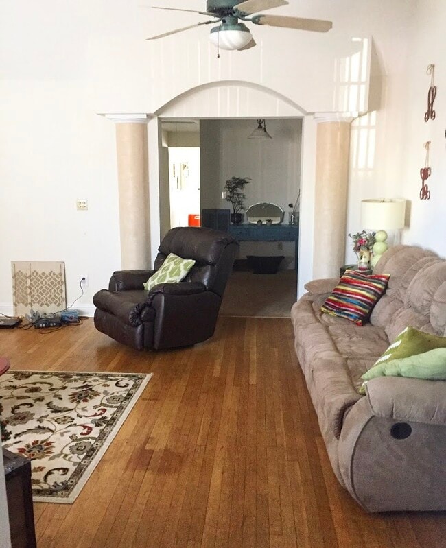 Photo - 1618 1st Ave