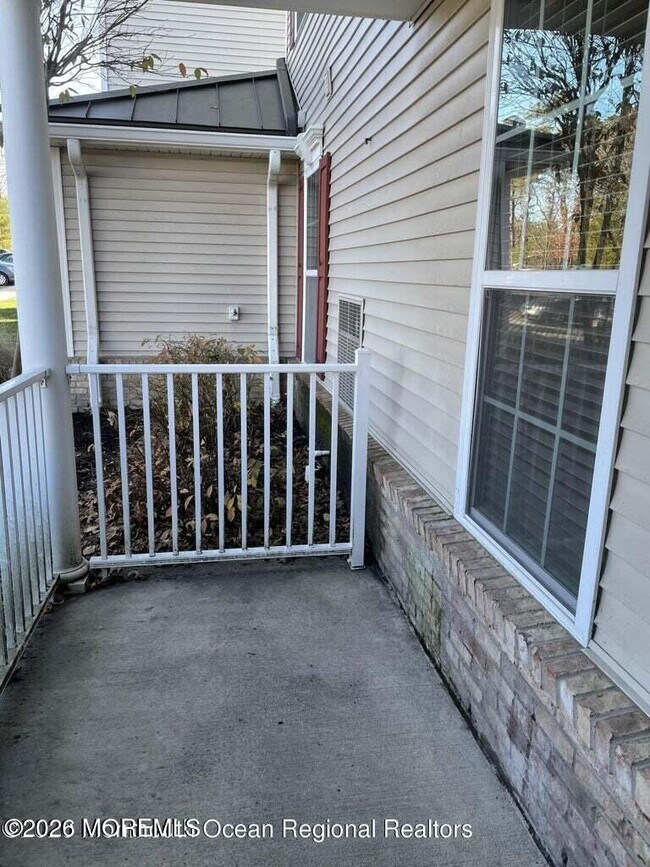 Photo - 610 Sophee Ln