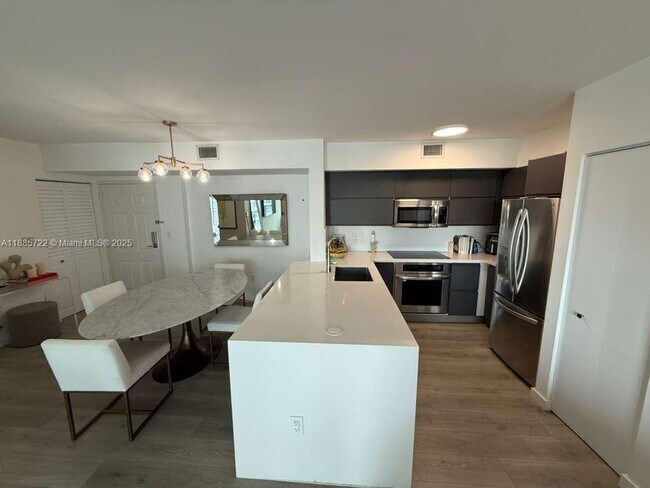 Photo - 1155 Brickell Bay Dr Unit 1408