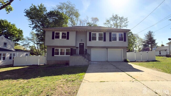 Building Photo - 412 Ryders Ln Rental