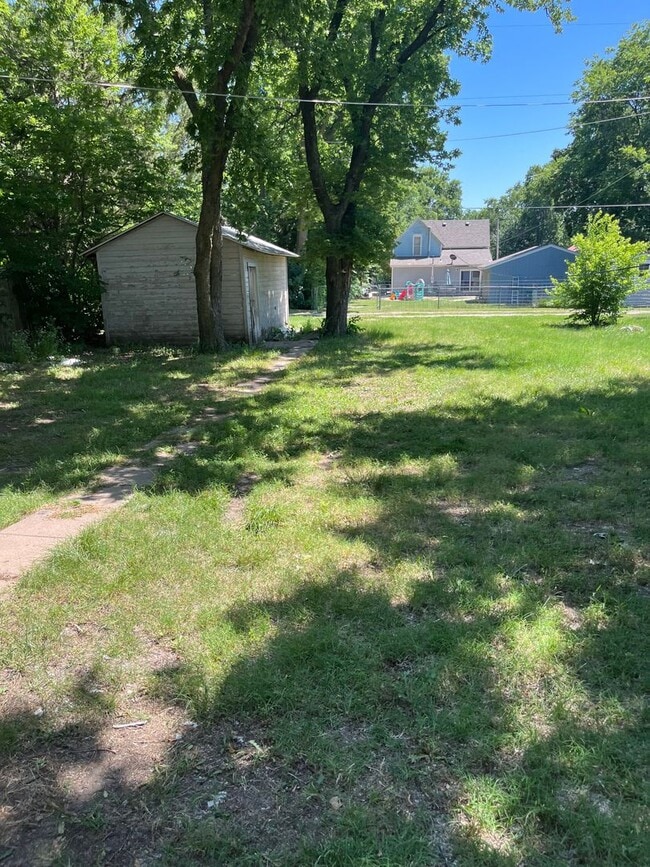 Photo - $795 - 2 bed 1 bath - Single Family Home