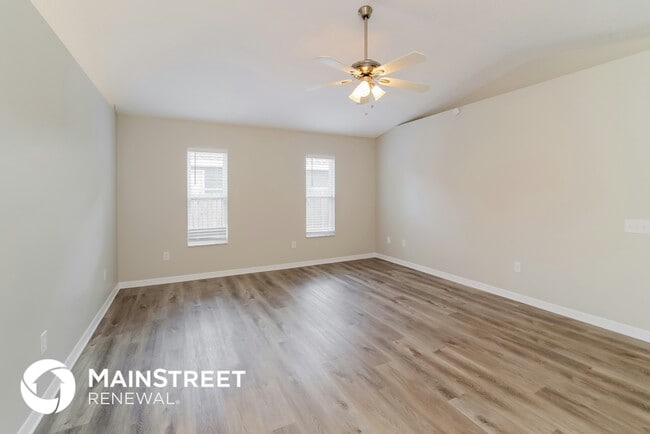 Photo - 1160 N St Johns St