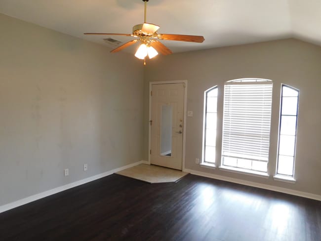 Photo - 3707 Dustin Ct