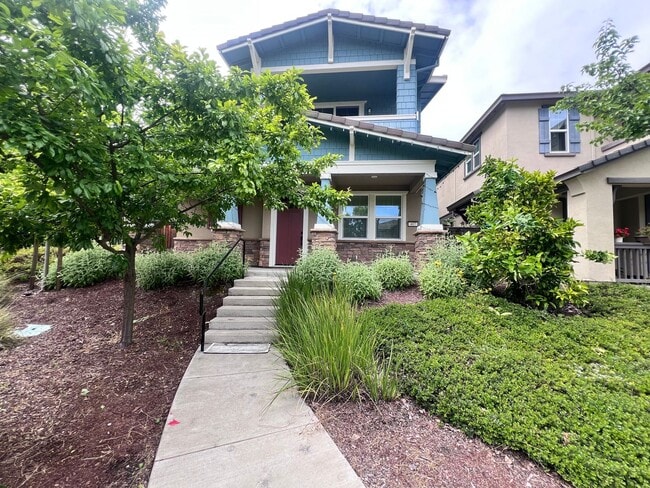 Building Photo - STUNNING 4BD/2.5BA TOWNHOUSE IN WALNUT CREEK!!!