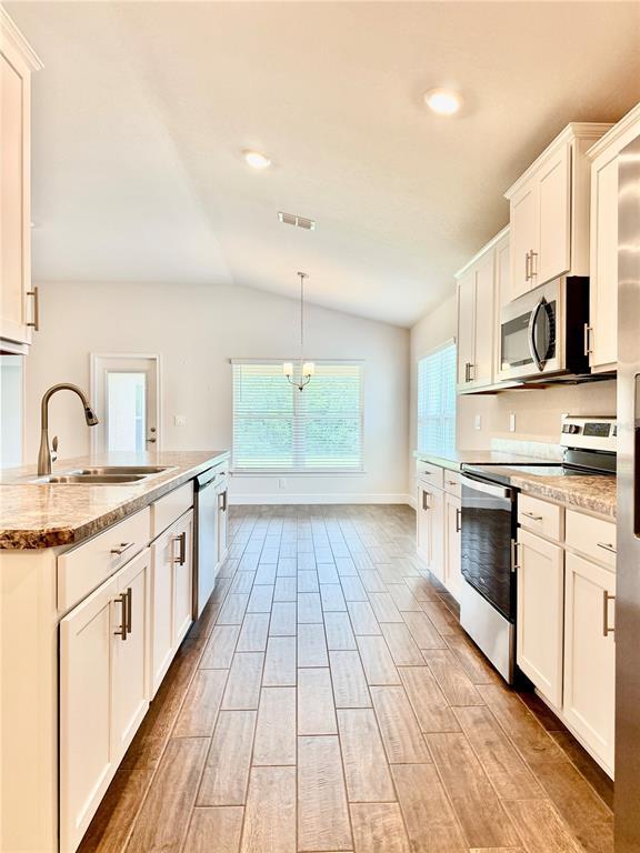 Photo - 633 W Rexford Dr