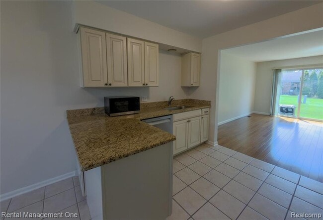 11575 Lynhurst Dr
