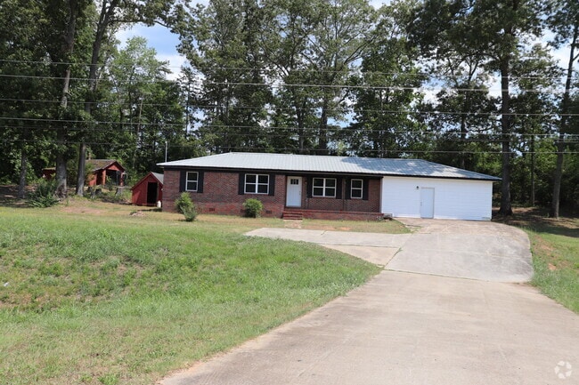Building Photo - 49980 AL-21 Rental