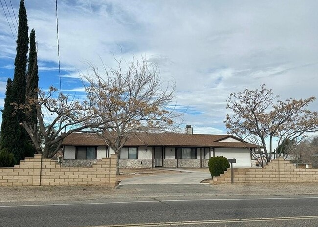 Photo - 9470 Peach Ave