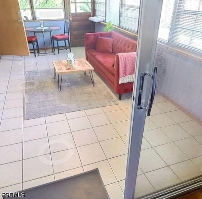Photo - 711 NE 6th Pl
