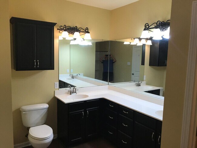 Photo - 500 Barreca St