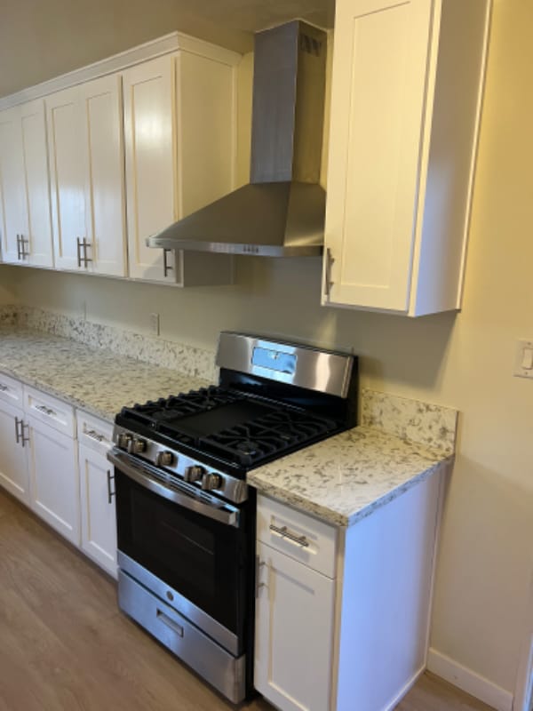 Building Photo - 1618 W 219th St Rental