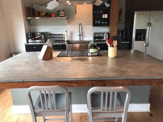 Photo - 270 S Goodman St Unidad ID1271405P