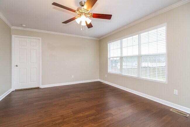 Photo - 2003 Vancroft Cir