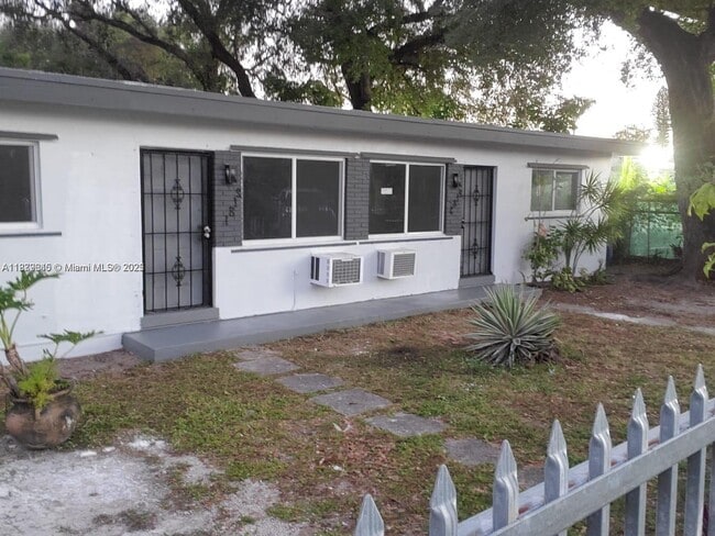 Building Photo - 2181 NW 91st St Rental