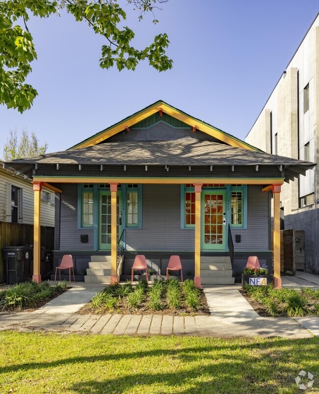 Building Photo - 3806 Bienville St Unit 3806 Bienville Rental